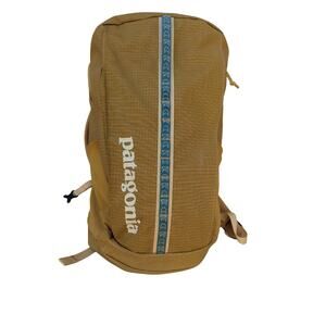 Like New Patagonia Black Hole Backpack 25L [Pufferfish Gold]